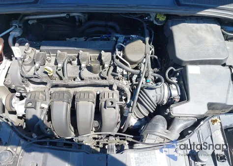 2015 Ford Focus Titanium z USA, uszkodzony, nr VIN 1FADP3N28FL325033